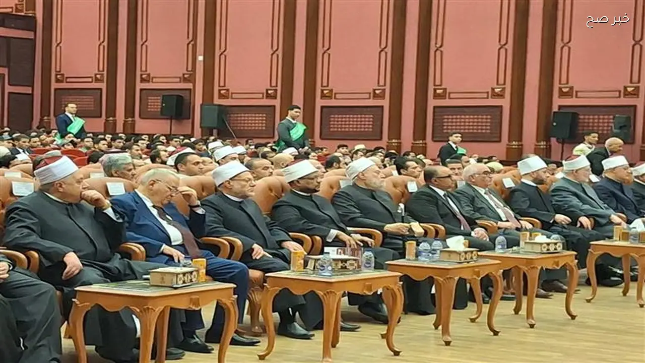 البحوث الإسلامية: الأسرة تواجه تحديات الهوية والاندماج في تيارات جديدة