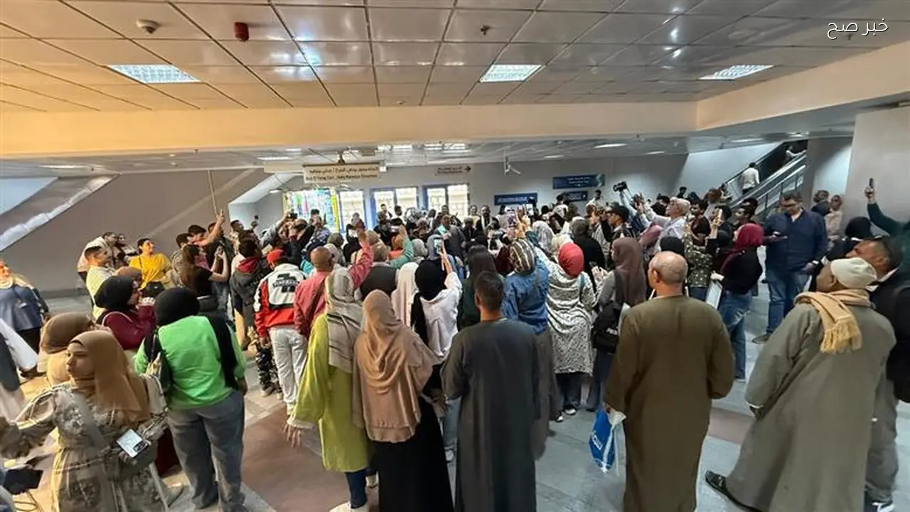 «الثقافة» تقدم أغنيات فلكلورية من التراث المصري في محطة مترو جامعة القاهرة