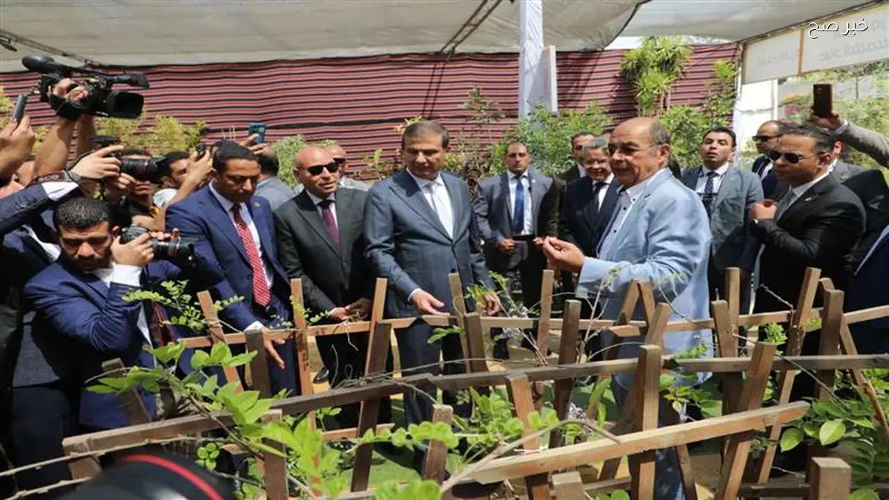القاهرة تعرض 12 ألف نبتة و150 صنفًا في معرض الزهور
