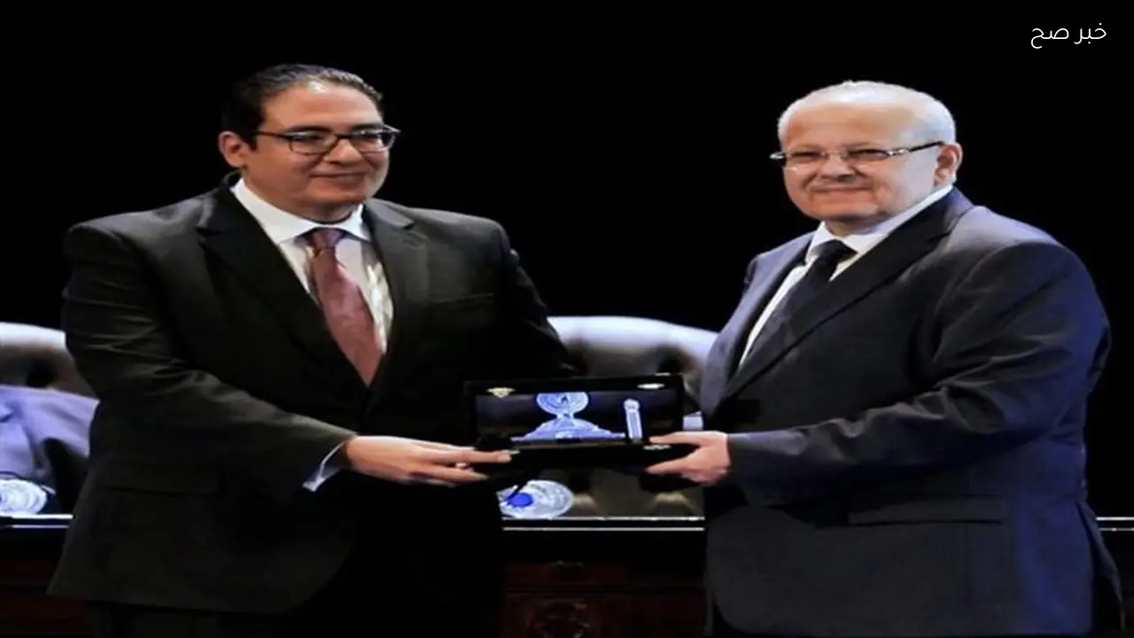جامعة القاهرة تهنئ الخشت بفوزه بجائزة الشيخ زايد للكتاب