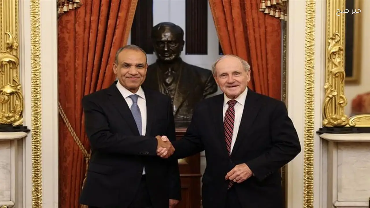 رئيس لجنة العلاقات الخارجية بالشيوخ الأمريكي يثني على جهود السيسي في دعم السلام بالشرق الأوسط