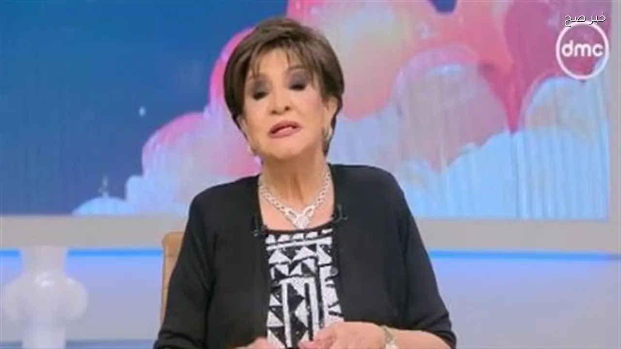 سناء منصور تؤكد تفضيلها التواصل المباشر على السوشيال ميديا