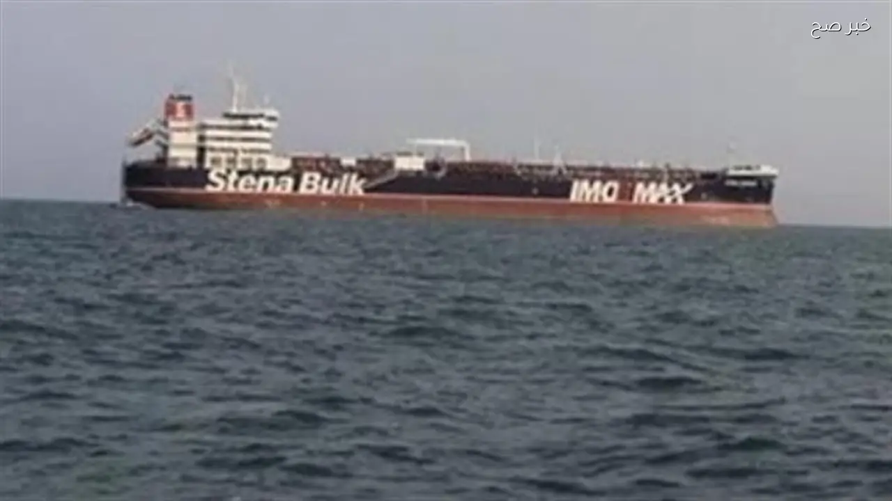 عبور ناقلتي غاز مسال عبر مضيق هرمز بعد تطورات أزمة الغلق