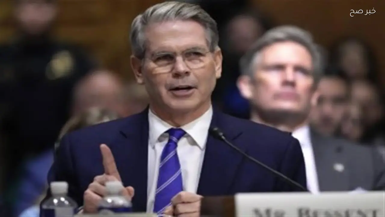 فرض وزير الخزانة الأمريكي عقوبات على دول لشرائها النفط الإيراني