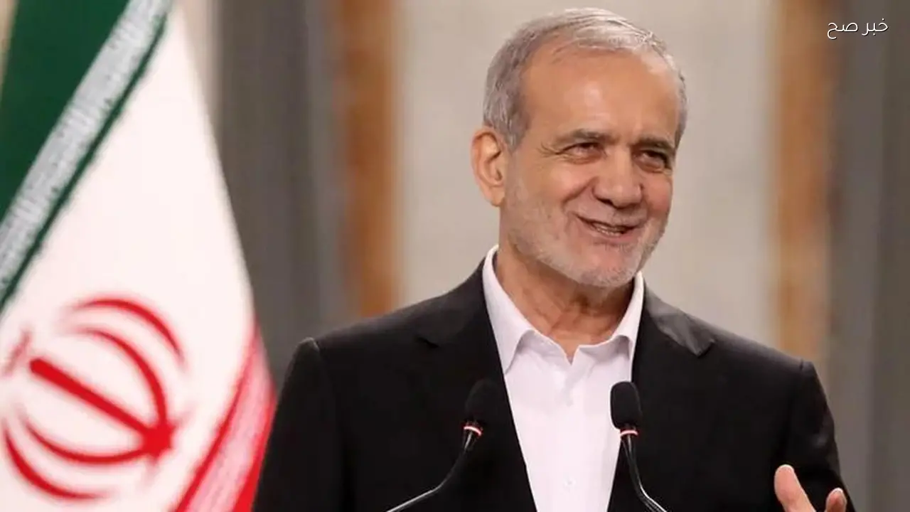 قائد الجيش الباكستاني يلتقي الرئيس الإيراني في طهران