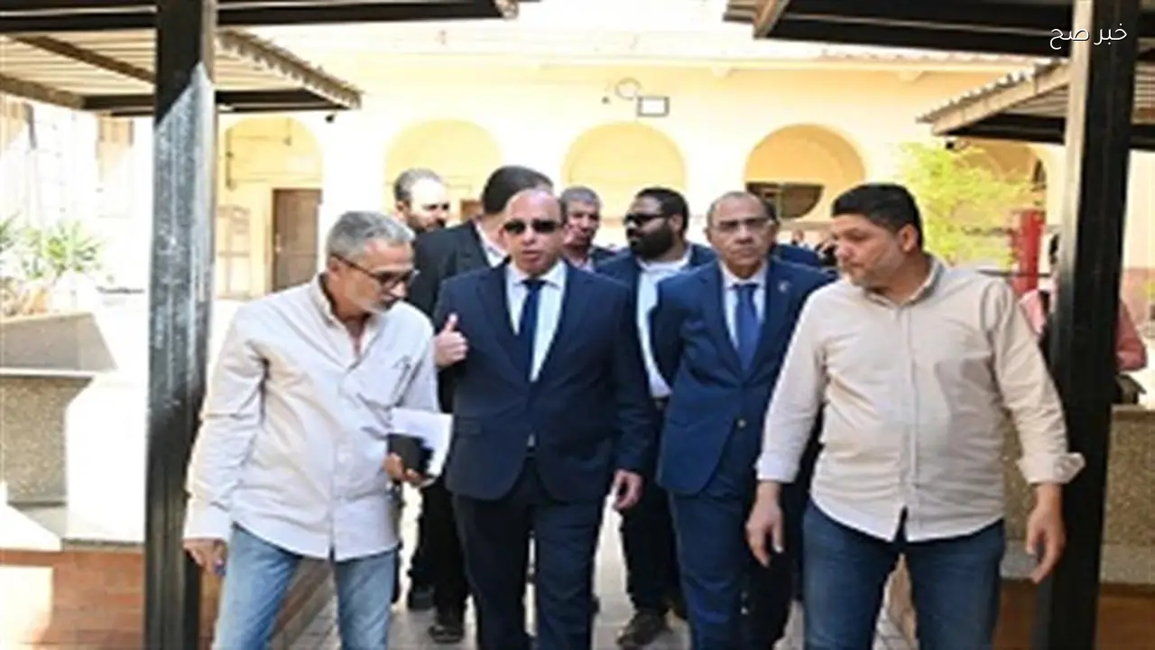 قصر العيني يطلق محطة كهرباء مستقلة ويستخدم الذكاء الاصطناعي في العيادات