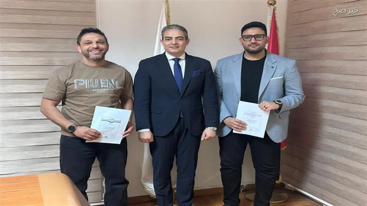 نقيب الإعلاميين يوقع عقوبة الإنذار على مقدمي برامج بقناتي تن والزمالك