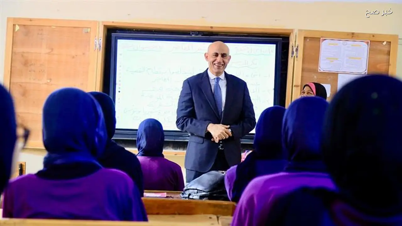 وزير التعليم يقوم بجولة مفاجئة في مدارس البدرشين والحوامدية