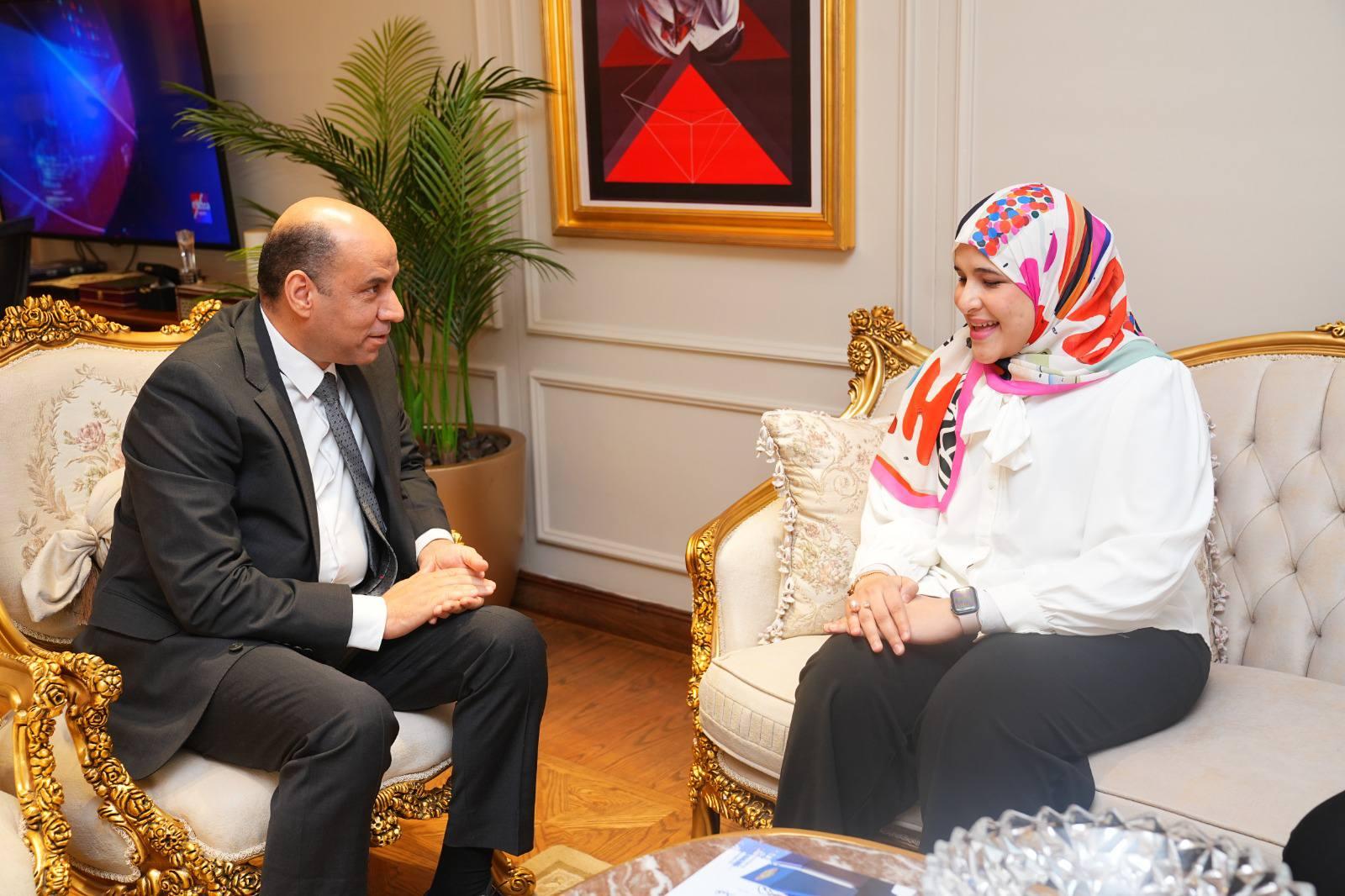 وزير العمل