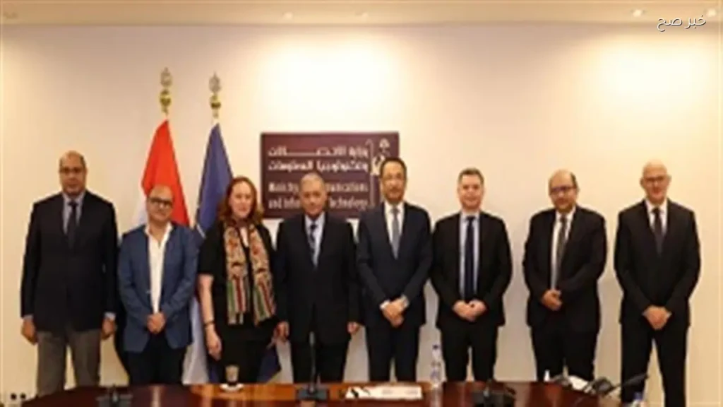 اجتماع وزير الاتصالات يركز على تعزيز الابتكار والاستثمار الرقمي