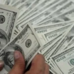 استقرار سعر الدولار مقابل الجنيه في بداية جلسة تداول 25 مايو 2026