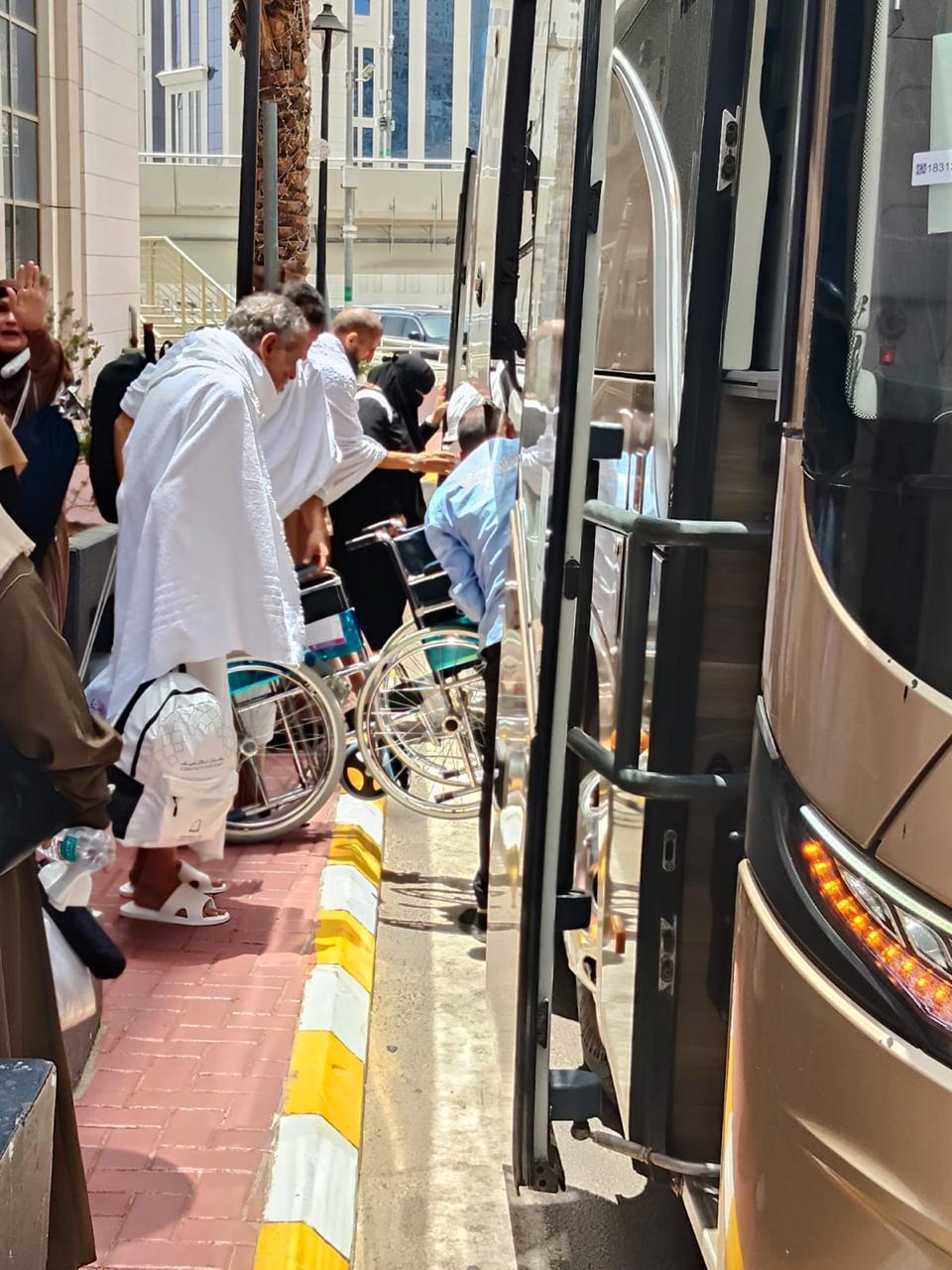 الشاحنات