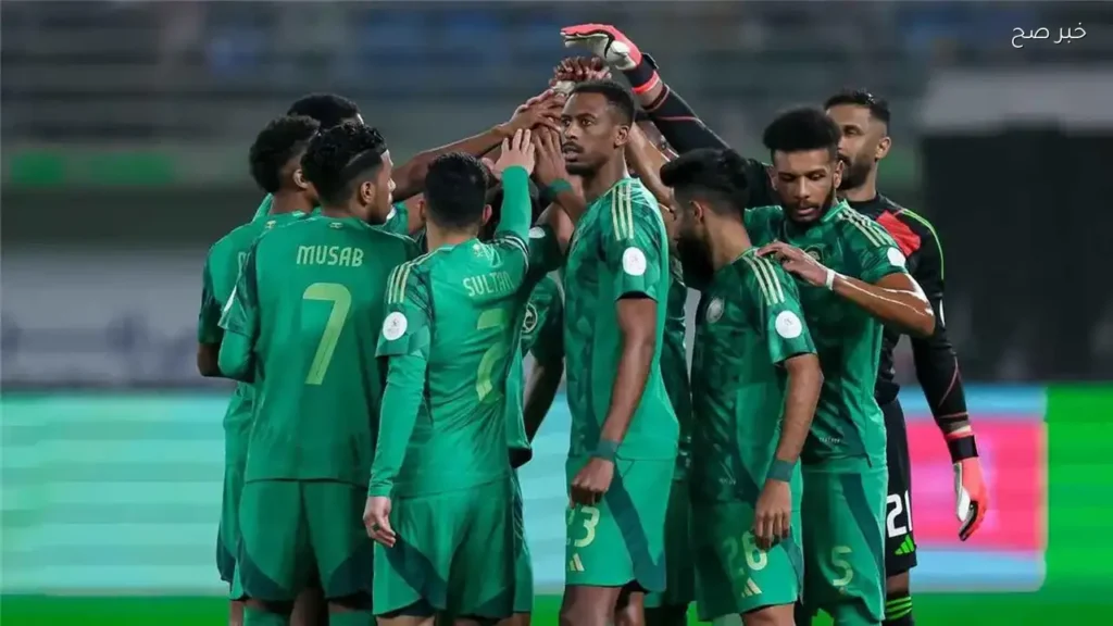 آرسنال يتصدر الدوري الإنجليزي الممتاز مع اشتداد المنافسة بين الأندية الكبرى