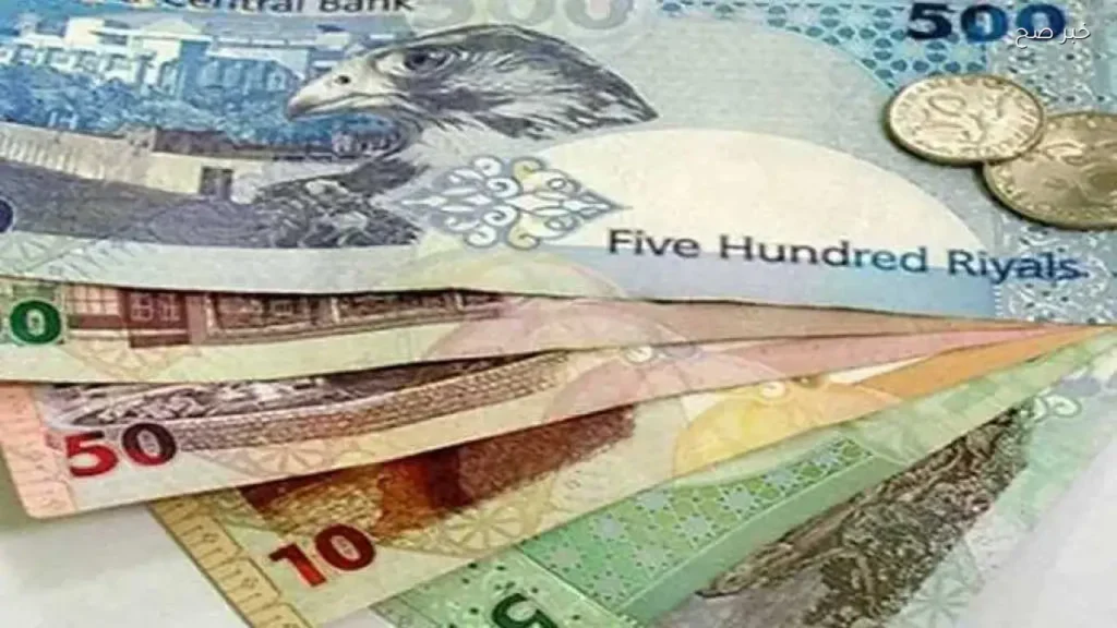 تباين أسعار الدينار الكويتي مقابل الجنيه المصري في البنوك اليوم