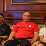 حسام حسن يستقبل لاعبي المنتخب محمد حمدي وإسلام عيسى في المعسكر