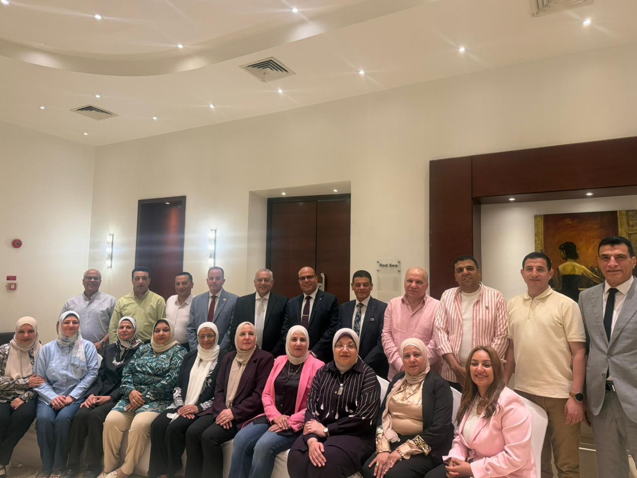 دعم التطوير المؤسسي والتواصل