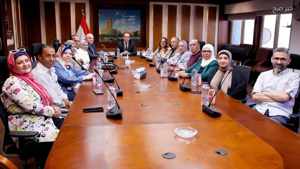 أحمد المسلمانى يستقبل أسرة الإذاعة الثقافية بمناسبة الذكرى السبعين