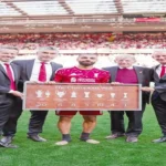 وداع مؤثر لمحمد صلاح في أنفيلد بعد 9 سنوات مع ليفربول