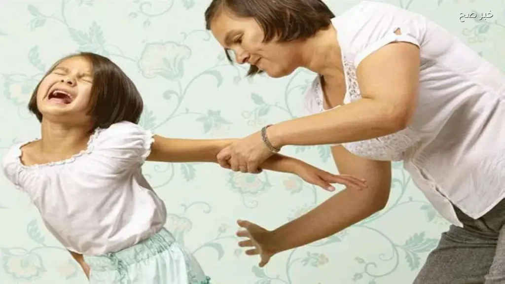 استشارية تحذر من تأثير الكلمات السلبية على نفسية الأطفال