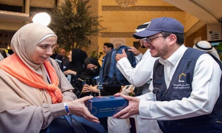 وصول 8516 حاجًا من حجاج الجمعيات الأهلية إلى مكة والمدينة