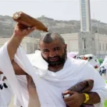 السعودية تطلب من الحجاج البقاء في خيامهم لتفادي أشعة الشمس