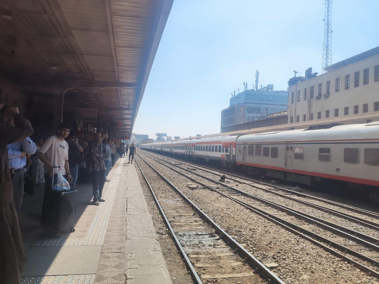 انتظام العمل بمرافق النقل والمواصلات