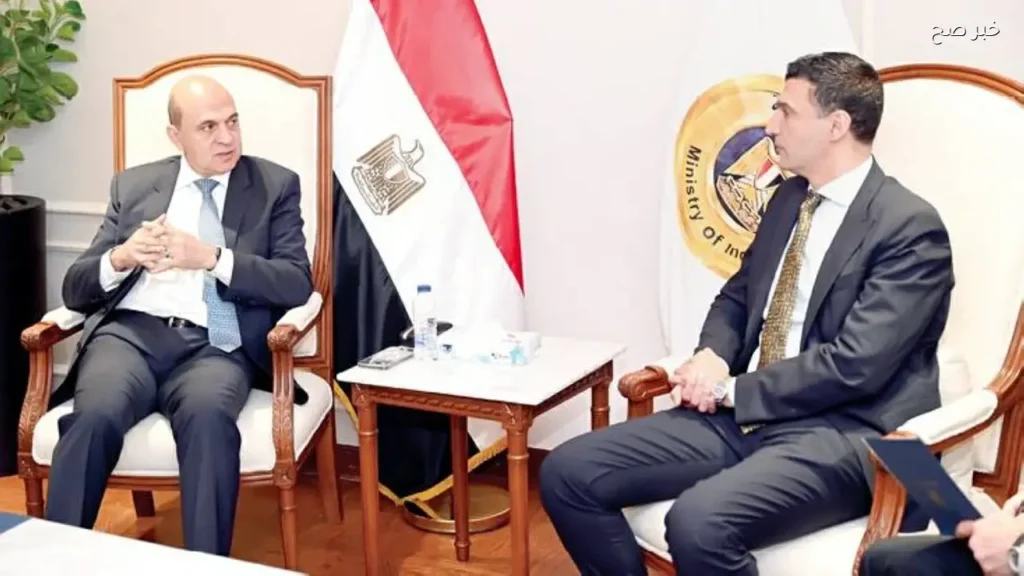 وزير الصناعة يؤكد أهمية جذب الاستثمارات الفرنسية لمصر