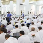 من مسجد نمرة.. تعرف على القنوات الناقلة لخطبة يوم عرفة 1447 بصوت الشيخ علي الحذيفي