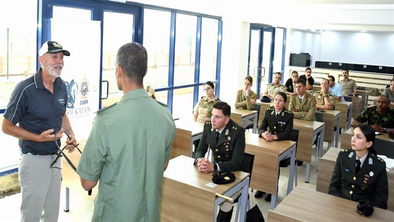القوات المسلحة تنظم أولى دورات المركز العالمي لتدريب وتنمية رياضة الفروسية بـ«كيان سيتي»