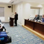 انخفاض أسعار الألواح الشمسية وتعريفة مغرية لشراء الطاقة من المنازل