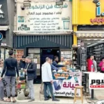 تزايد الإقبال على الهواتف المستعملة وصيانة الأجهزة القديمة في السوق