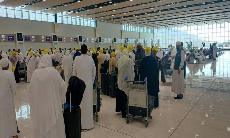 عودة حجاج السياحة المصريين