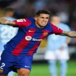 برشلونة يسعى لشراء عقد كانسيلو من الهلال السعودي