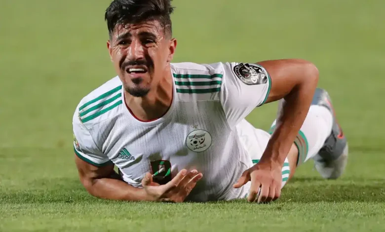 استبعاد بغداد بونجاح من قائمة الجزائر في <a href=