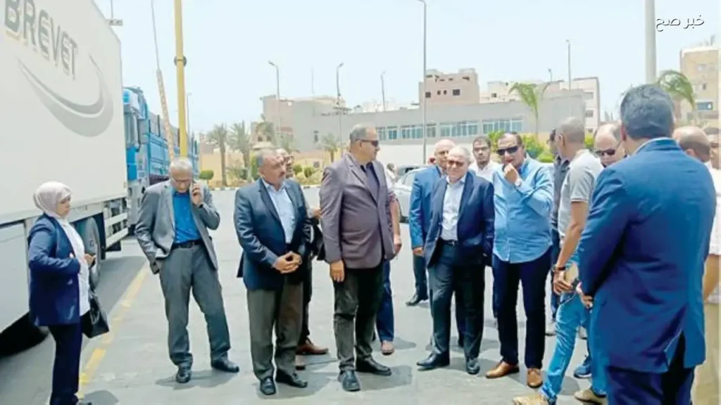 إجراءات عاجلة من وزارة النقل لتخفيف تكدس شاحنات التصدير في سفاجا