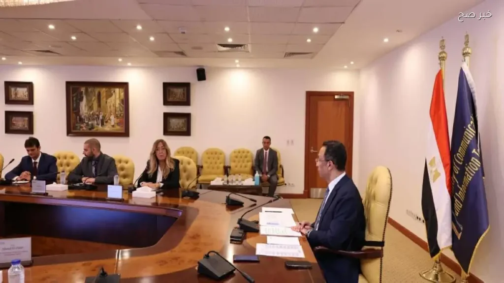 وزير الاتصالات يبحث مع فاوندإيفر خطط التوسع في مصر