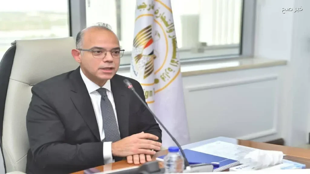 مصر والصين تتعاونان لإنشاء مدينة صناعية نسيجية في بورسعيد