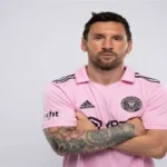 ميسي يغادر الملعب مصابًا لكن التقارير تؤكد جاهزيته لكأس العالم