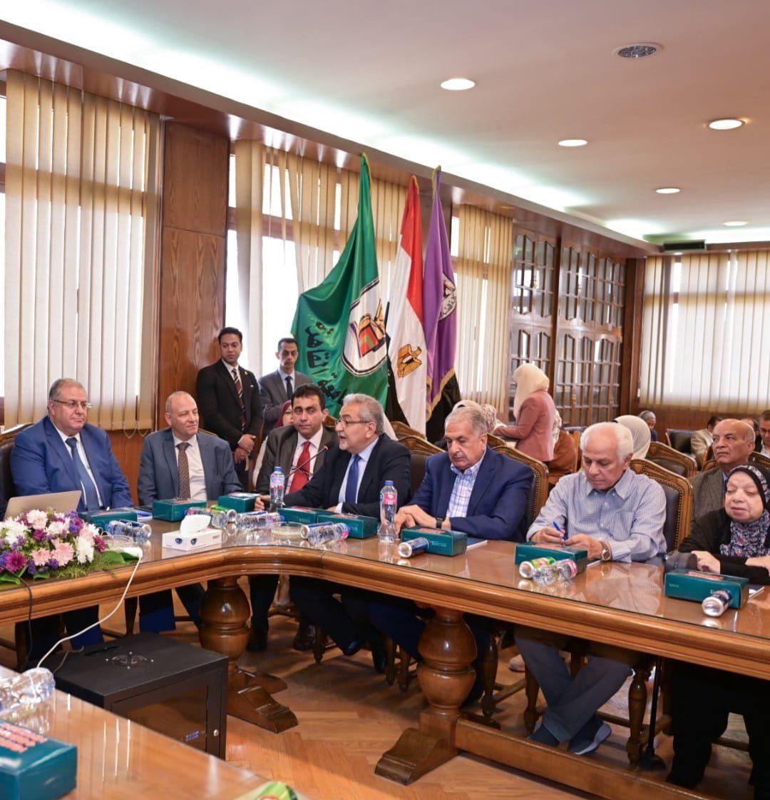 جامعة القاهرة