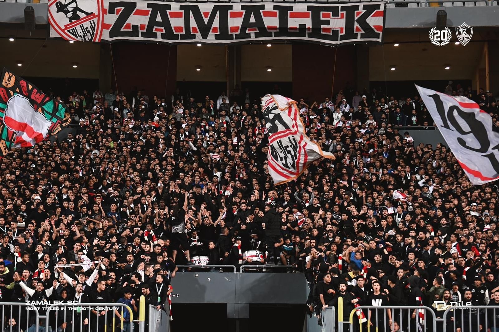 حسين ياسر المحمدي: جماهير الزمالك كلمة السر في التتويج بالدوري.. والفريق رد على الجميع داخل الملعب حسين ياسر المحمدي: جماهير الزمالك كلمة السر في التتويج بالدوري.. والفريق رد على الجميع داخل الملعب
