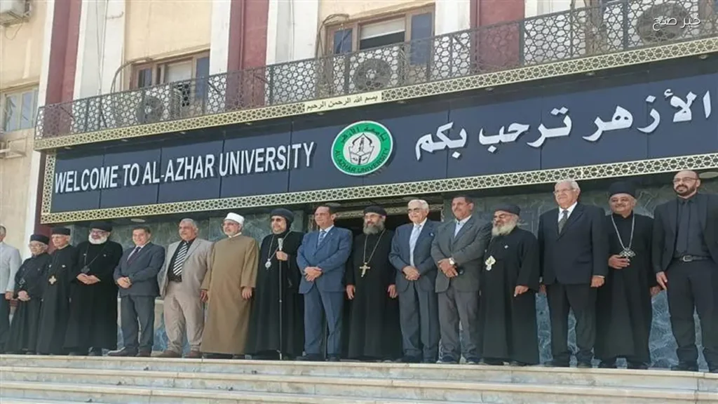 رئيس جامعة الأزهر يستقبل الأنبا إرميا لتهنئته بعيد الأضحى
