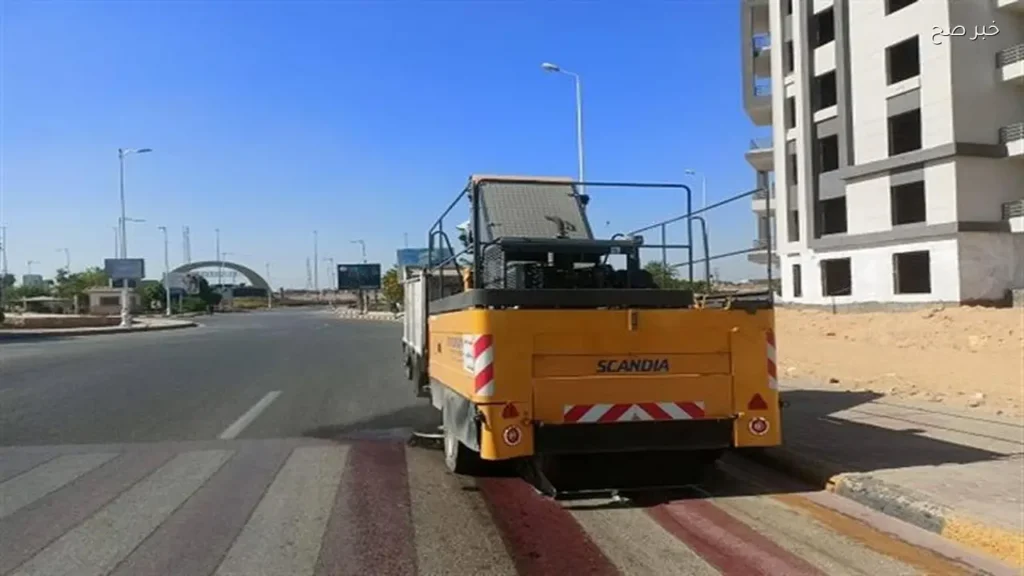 تطوير منظومة النظافة في مدينة الشروق بعمالة ومعدات جديدة