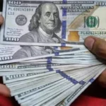 استقرار سعر الدولار في البنك الأهلي وبنك مصر اليوم