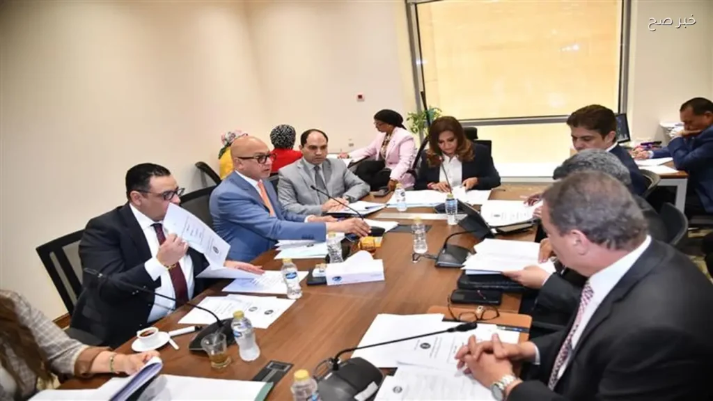 لجنة السياحة بمجلس النواب تعتمد موازنة وزارة الطيران للعام 2026/2027