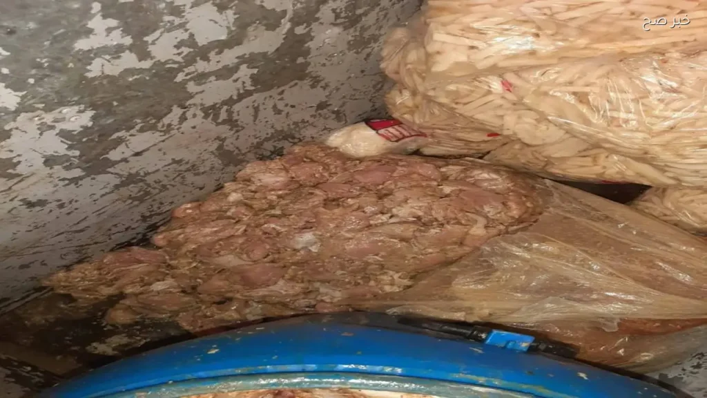 ضبط 160 كيلو دجاج فاسد في مطعم شهير بمطوبس