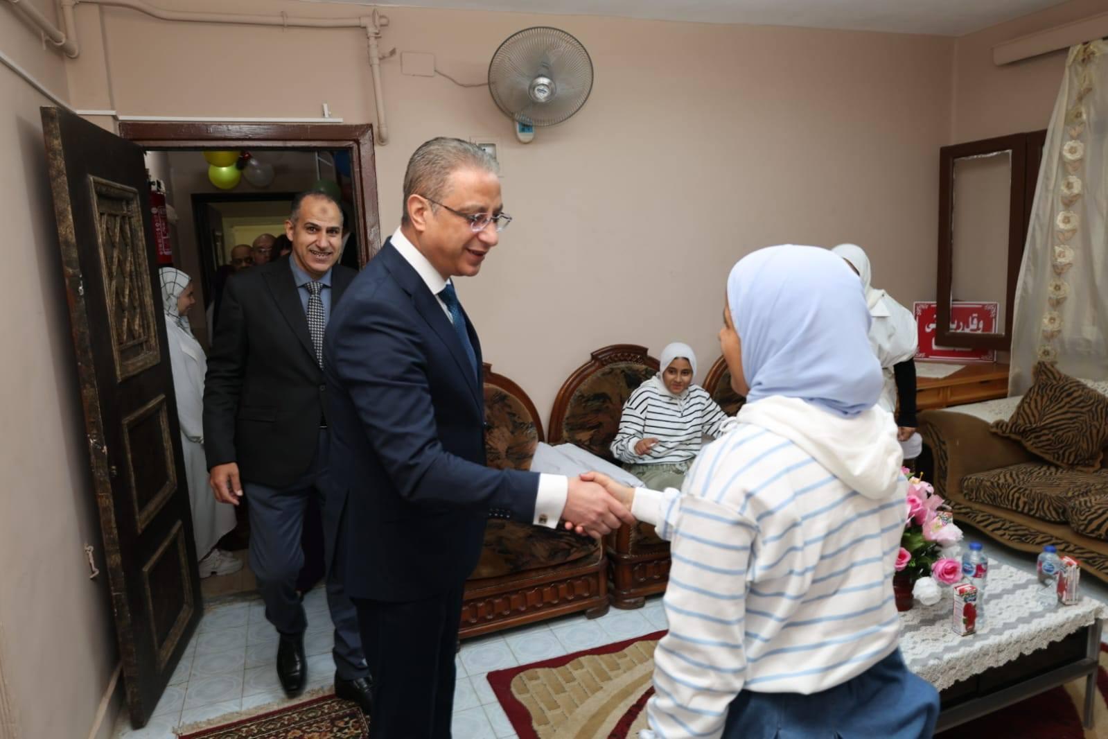 فتيات مؤسسة الرعاية الاجتماعية للبنات