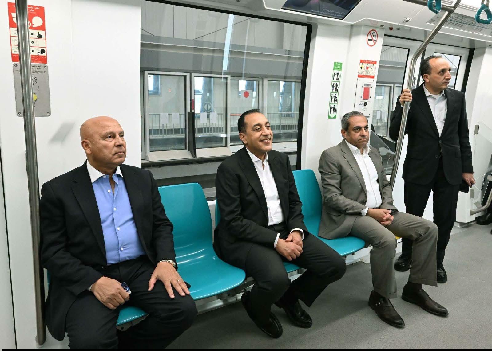 جولة رئيس مجلس الوزراء