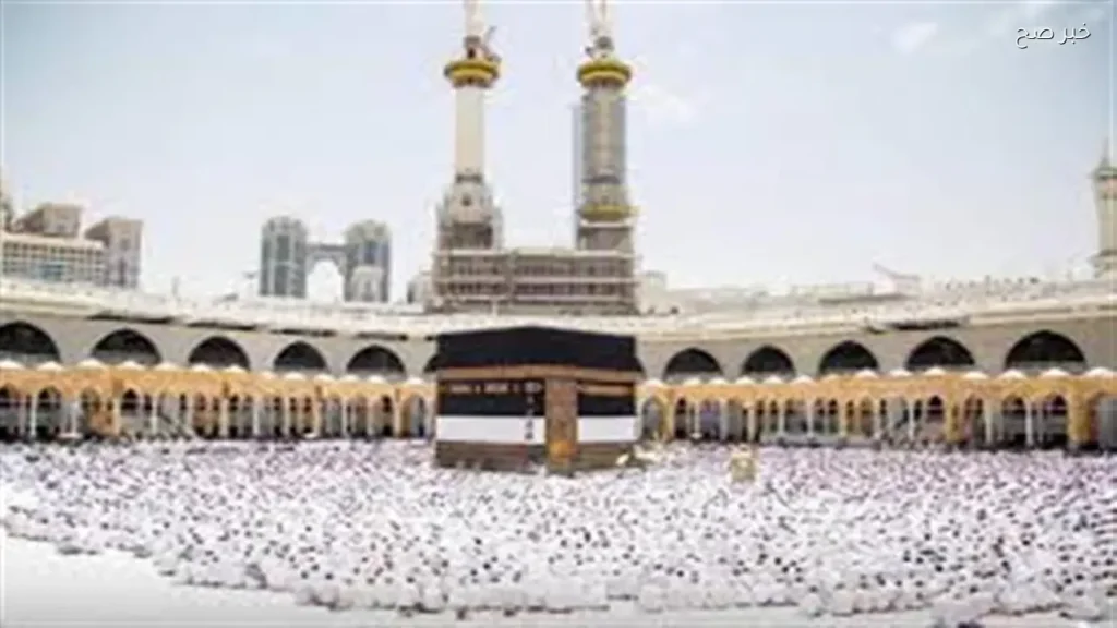 الأزهر: التطيب قبل الإحرام سنة مستحبة ولا حرج في أثره