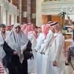 الحجاج يتوافدون إلى مكة في أجواء روحانية مهيبة