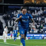 داروين نونيز مهاجم الهلال ضمن اهتمامات برشلونة في الصيف